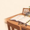 40代から宅建の勉強をする夜の自宅の机